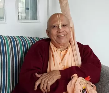 Vedavyasa-Priya-Swami3-1-e1739339067370