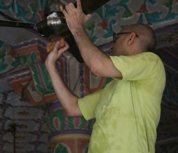 32